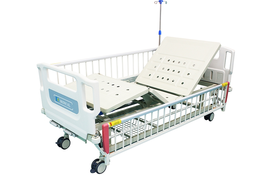 ABS掛式床頭沖孔雙搖護(hù)理床(四角剎車(chē)全覆式護(hù)欄)